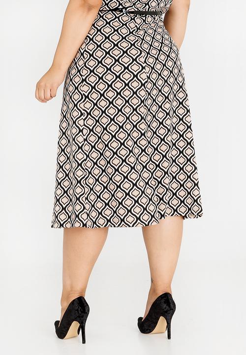 edit Plus - Printed Skirt with Belt Black and Cream