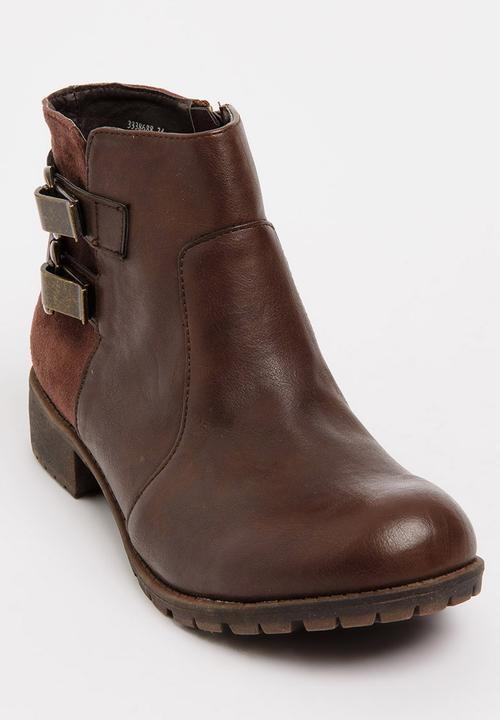 Sarah J - Buckle Detail Ankle boots Mid Brown