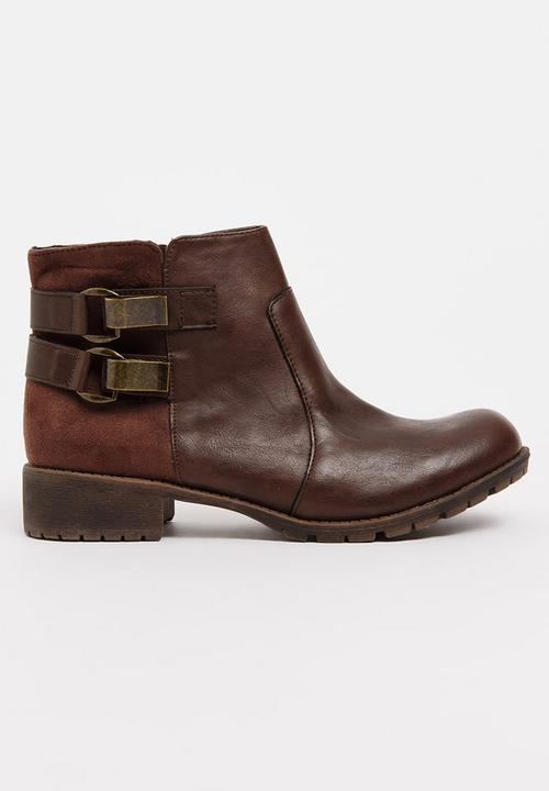 Sarah J - Buckle Detail Ankle boots Mid Brown