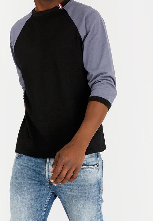 STYLE REPUBLIC - Raglan Box Tee Black and Grey