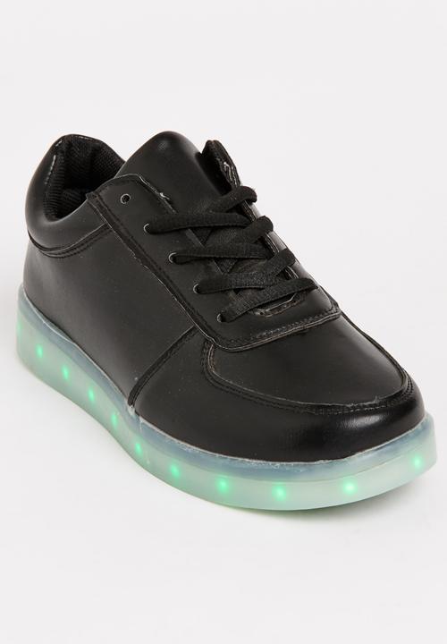 Pop Candy - Light Up Rechargeable Sneaker Black