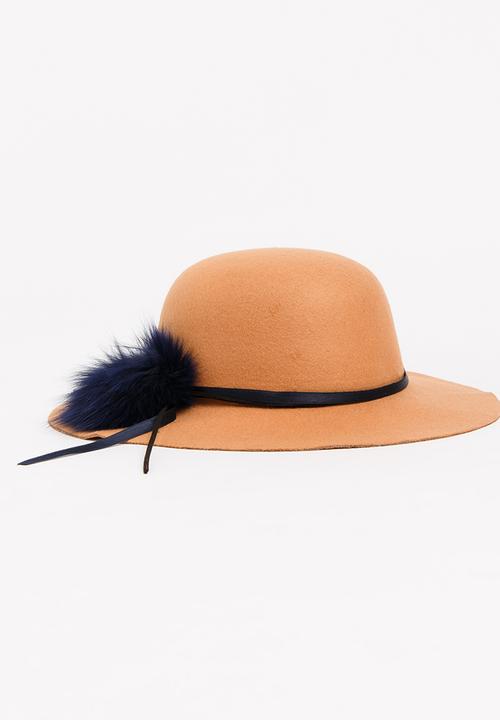 Pop Candy - Fedora Hat with Pom-Pom Detail Tan