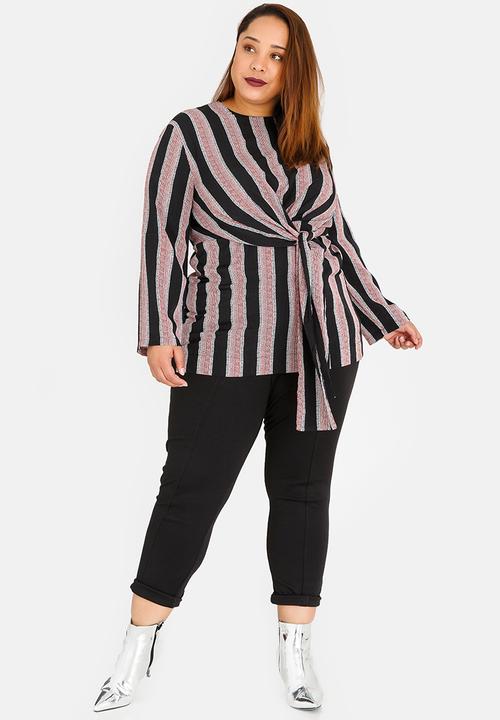 STYLE REPUBLIC PLUS - Self Tie Top Red
