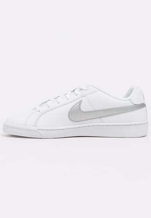 Nike - Nike Court Royale Sneakers White