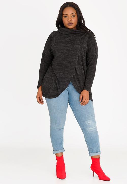 STYLE REPUBLIC PLUS - Wrap Front Pull Over Black