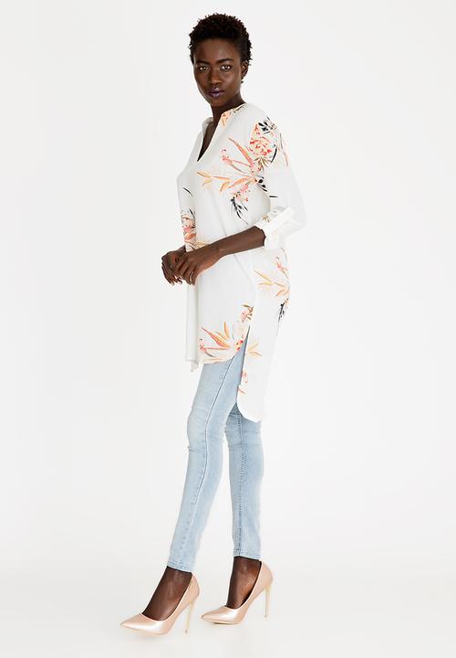 Revenge - Floral Dip Hem Tunic White