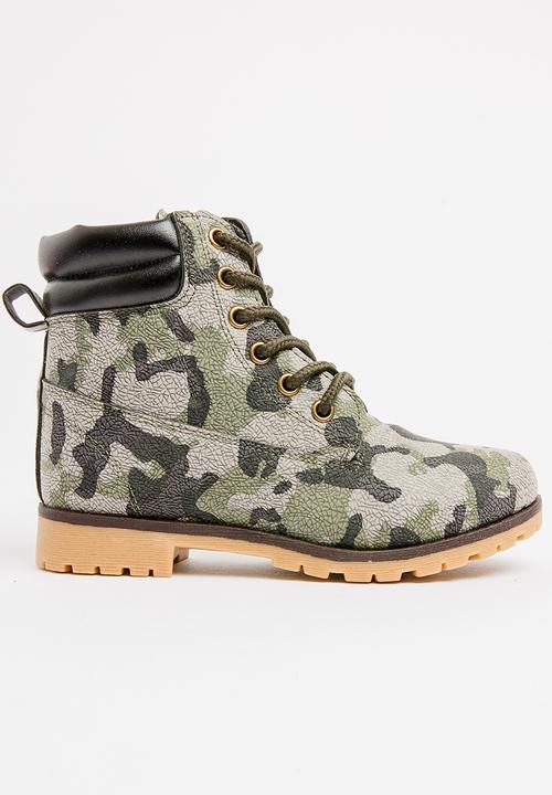 Foot Focus - Lace Up Boots Multi-colour
