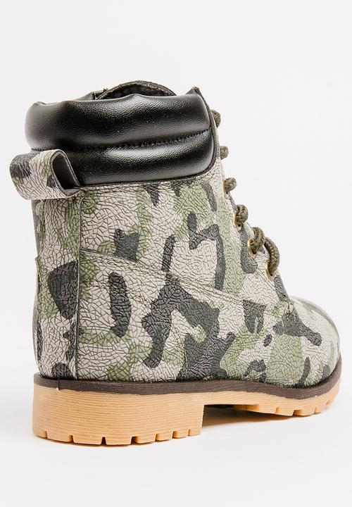 Foot Focus - Lace Up Boots Multi-colour