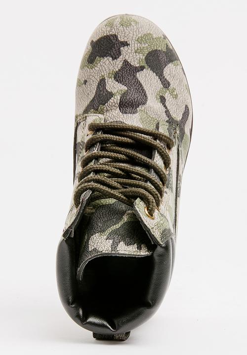 Foot Focus - Lace Up Boots Multi-colour
