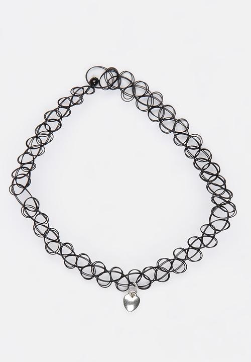 Jewels and Lace - Heart Choker Black