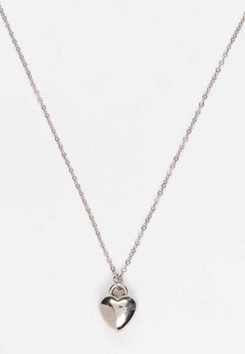 Jewels and Lace - Heart Charm Necklace Silver