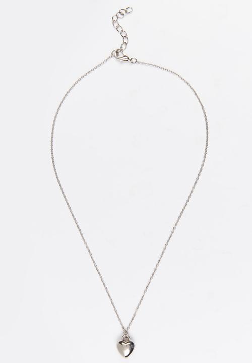 Jewels and Lace - Heart Charm Necklace Silver