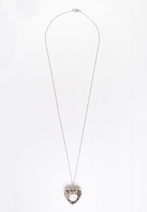 Jewels and Lace - Heart Necklace Silver
