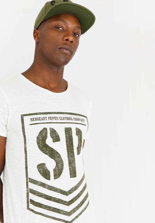 S.P.C.C - Chevron Shield Tee Off White