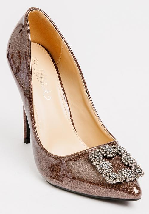 Miss Black - Manolo Court Heels Mid Brown
