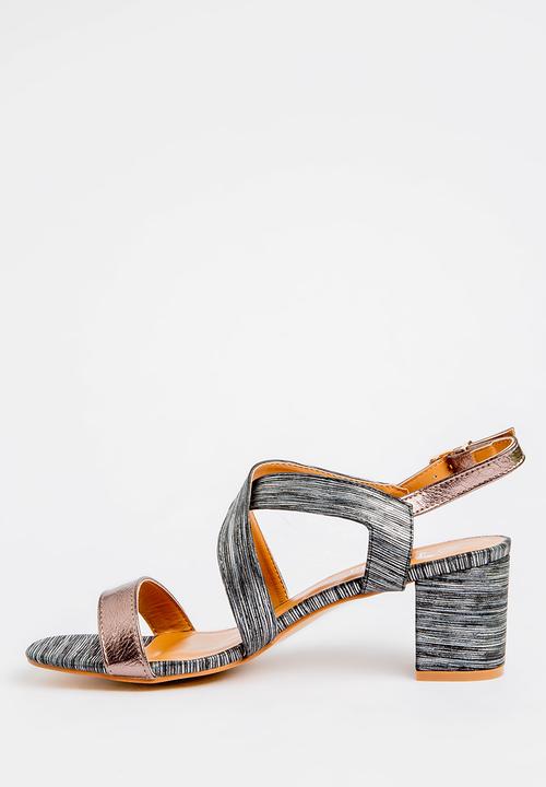 Butterfly Feet - Amarah Strapped Blocked Heels Black