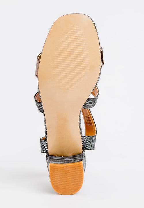 Butterfly Feet - Amarah Strapped Blocked Heels Black