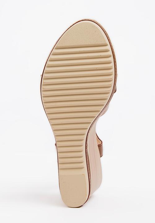 Butterfly Feet - Kim Open Toe Wedges Brown