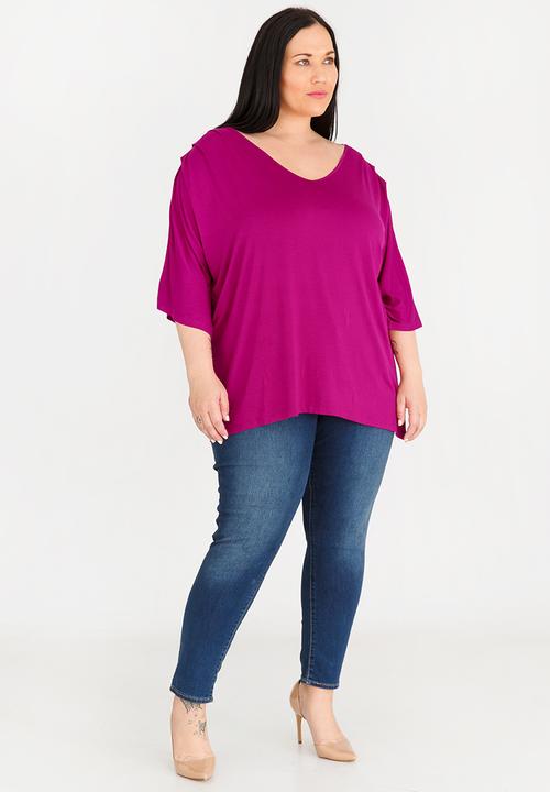 edit Plus - Cold Shoulder Top Dark Pink