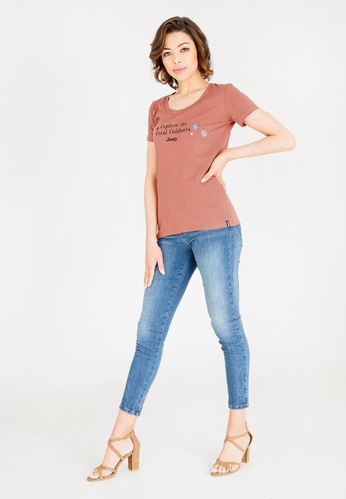 JEEP - Scoop neck T-shirt - brown
