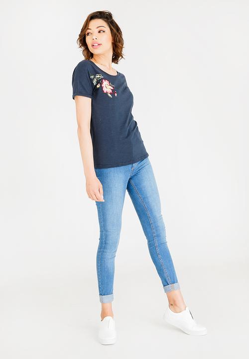 JEEP - Embroidered Detail T-shirt Navy