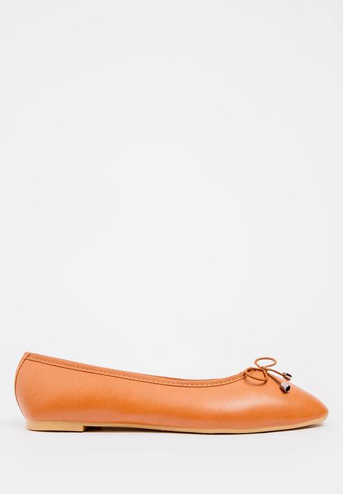 edit - Ballerina pump - tan