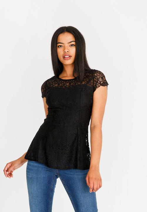 Revenge - All-over Lace Top Black
