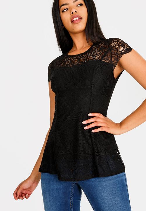 Revenge - All-over Lace Top Black