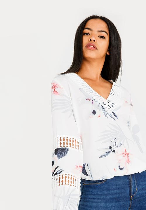Revenge - V-neck Floral Top White