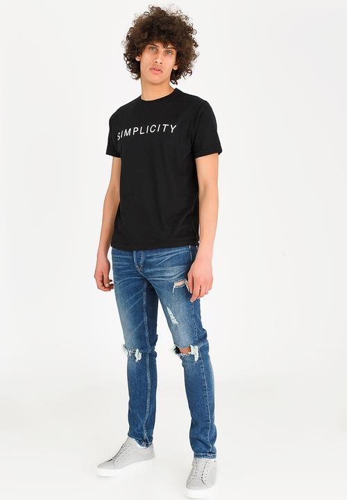 STYLE REPUBLIC - Simplicity Tee Black