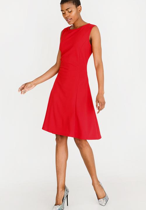 edit - Fit and flare dress - red 