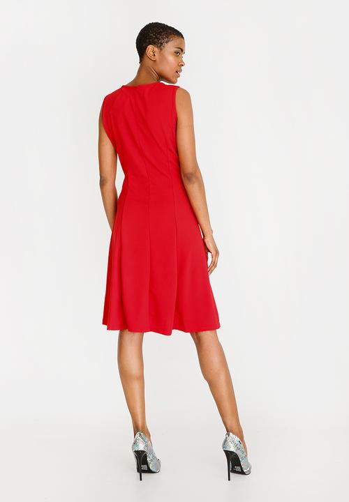 edit - Fit and flare dress - red 
