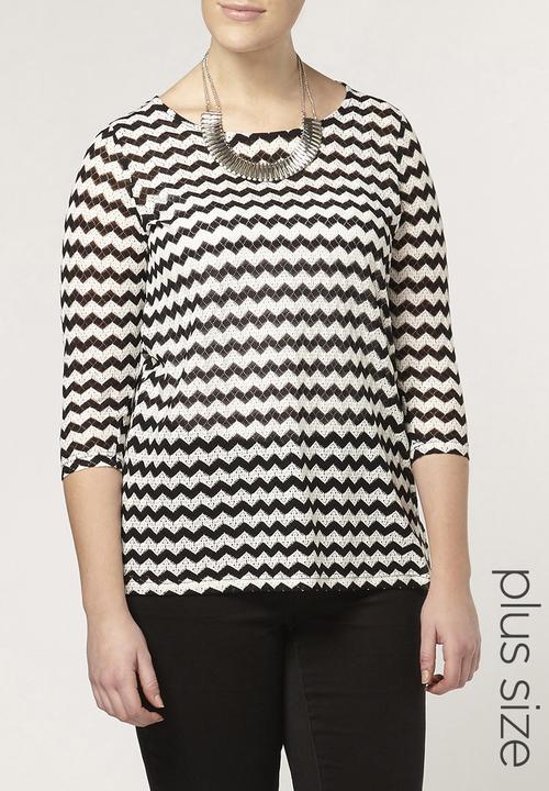 EVANS - Zig-zag Knitted Top Black and White