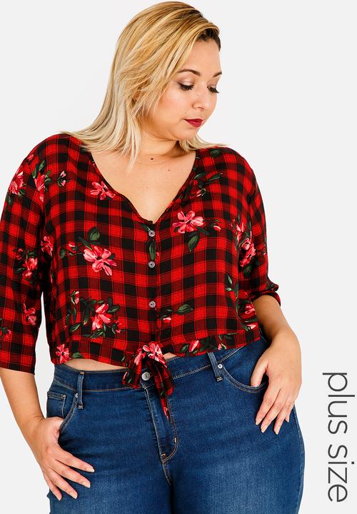 STYLE REPUBLIC PLUS - Front Tie Top Red