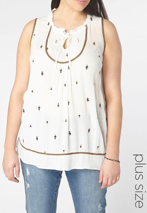 EVANS - Embroidery Detail Sleeveless Top White