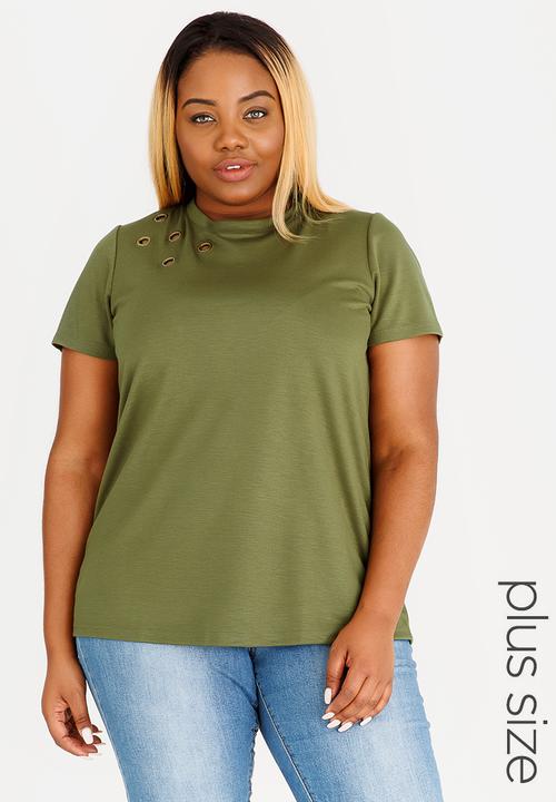 STYLE REPUBLIC PLUS - Tshirt with Eyelet Detail Green