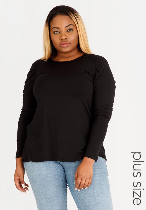 STYLE REPUBLIC PLUS - Raglan Tee with Ruch Detail Black