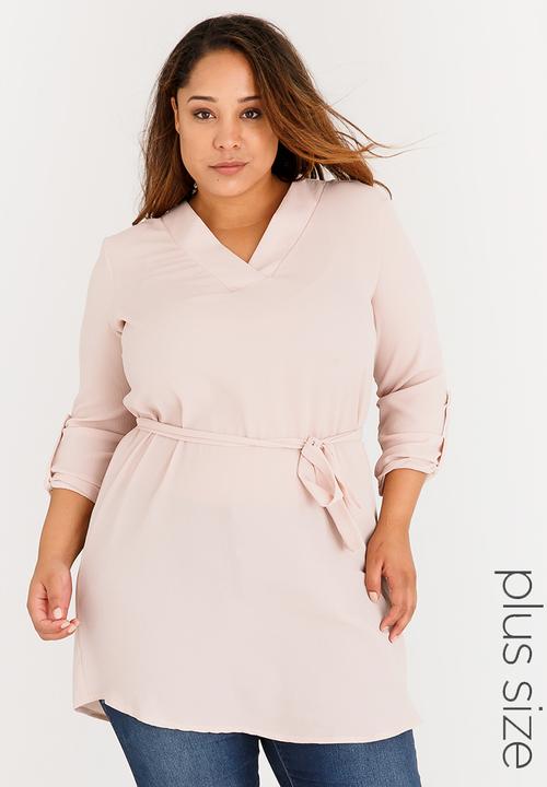 STYLE REPUBLIC PLUS - V-neck Tunic Pale Pink