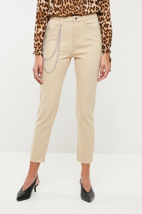 Riot high rise chain detail mom jean - beige