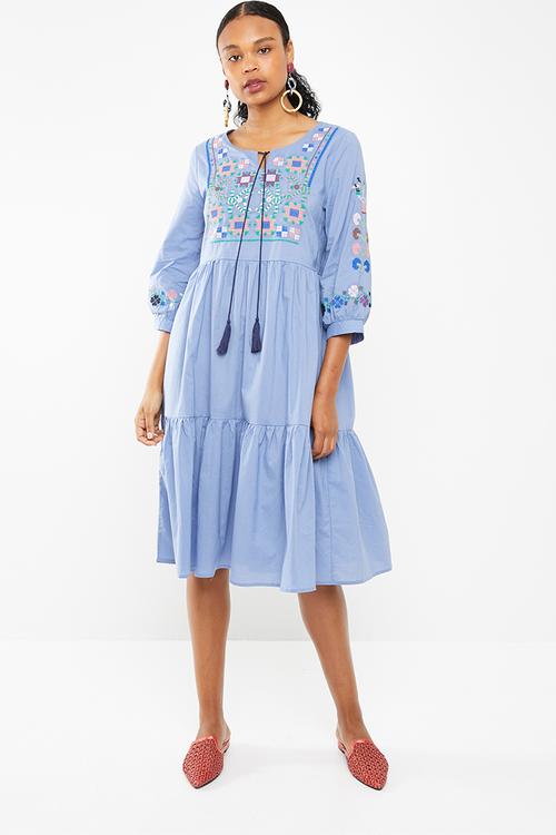 Tiered embroided maxi dress - blue
