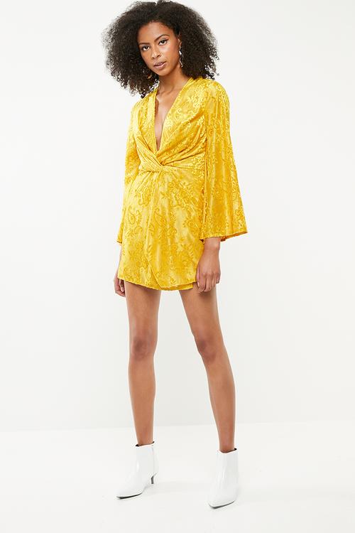 Flared long sleeve twist front - yellow