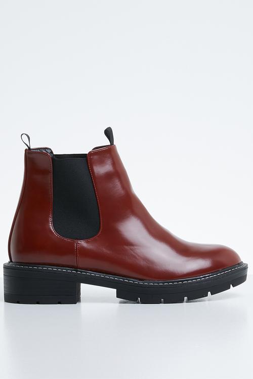 Meadow flat chelsea boot - red
