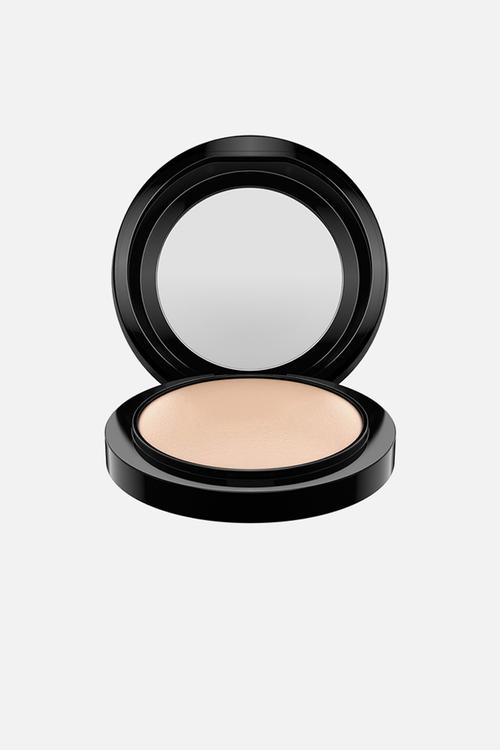 Mineralized Skin Finish Natural - Light Plus