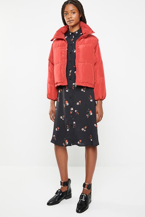 Oversized cropped puffer jacket - red