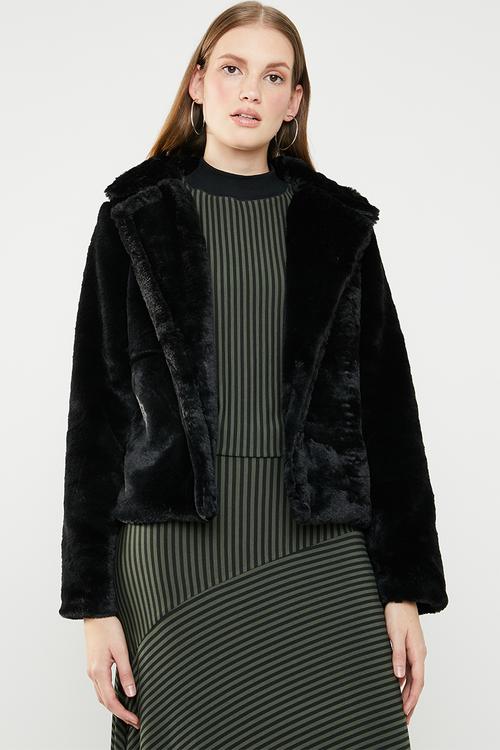 Faux fur cropped jacket - black
