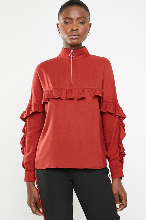 Ruffle zip blouse - red
