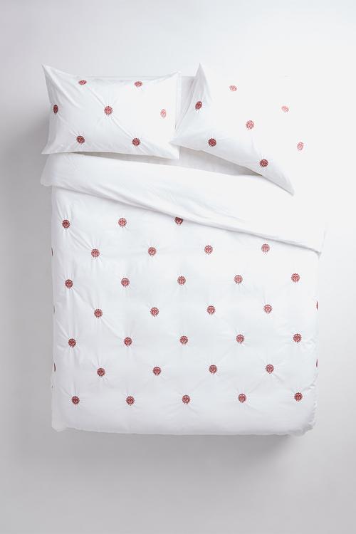 Emblem embroidered duvet cover set - white & rust