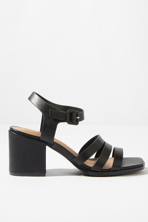 Poppy triple strap block heel - black