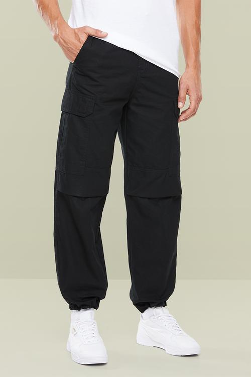 Loose fit cargo pants - black