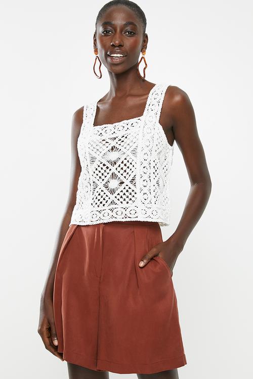 Square neck crochet vest - white